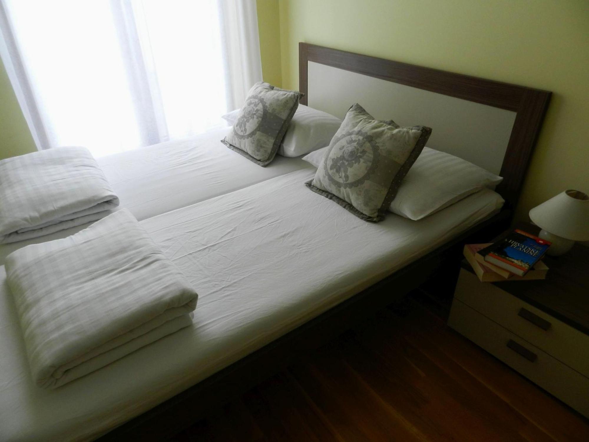 Smaragdna Villa YourCroatiaHoliday Premantura Habitación foto