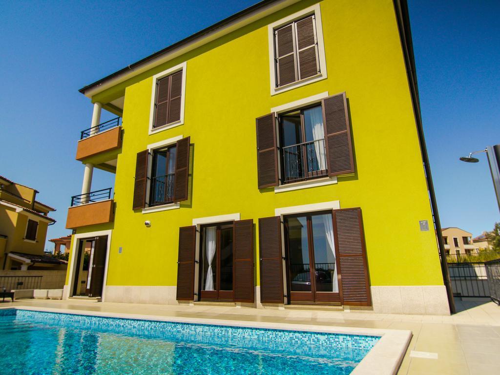 Smaragdna Villa YourCroatiaHoliday Premantura Habitación foto